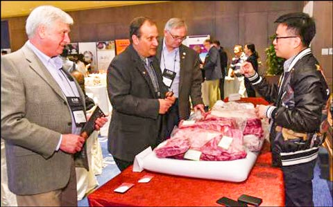 A delegation of U.S. producers from Iowa attended the U.S. red meat applications seminar in Guangzhou