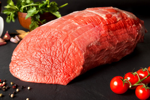 Azerbaijan imported 7,886 tons of meat worth over $14.1 million from January through February 2020