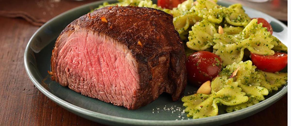 Top Sirloin Filets with Spinach-Lemon Pesto Pasta