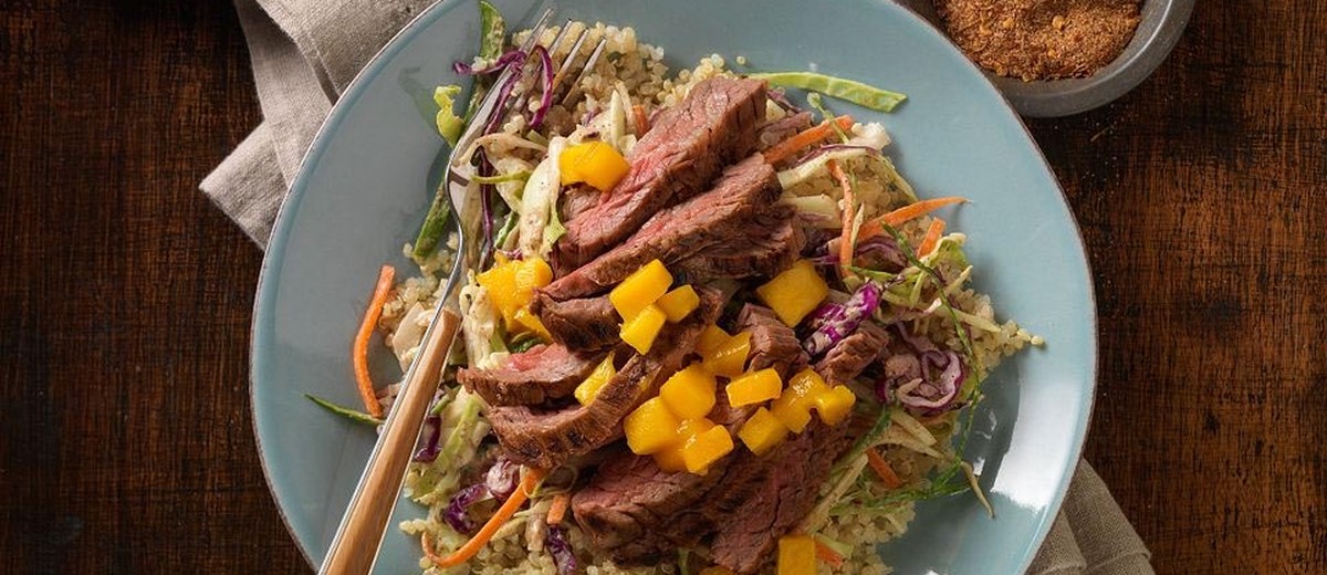 Боул с говядиной в ямайском стиле