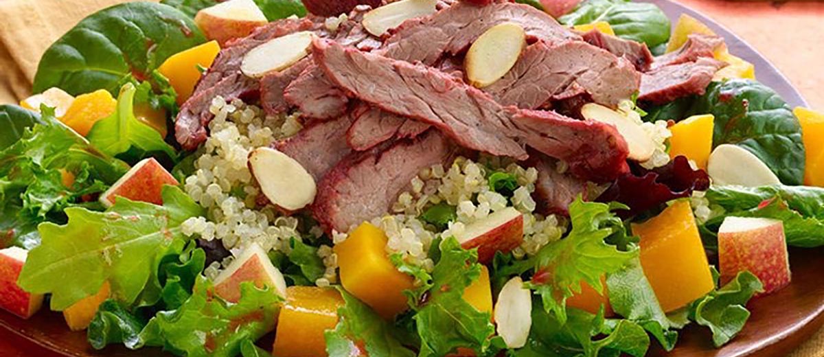 Салат Харвест из американского говяжьего стейка и киноа