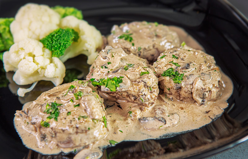 Shoulder Petite Tender Easy Steak Diane