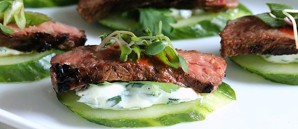 Пикантная закуска из американской говядины с огурцом по-корейски