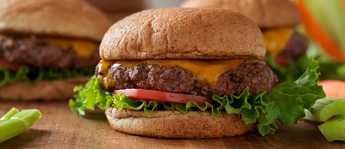 Постный чизбургер из американской говядины для здорового питания
